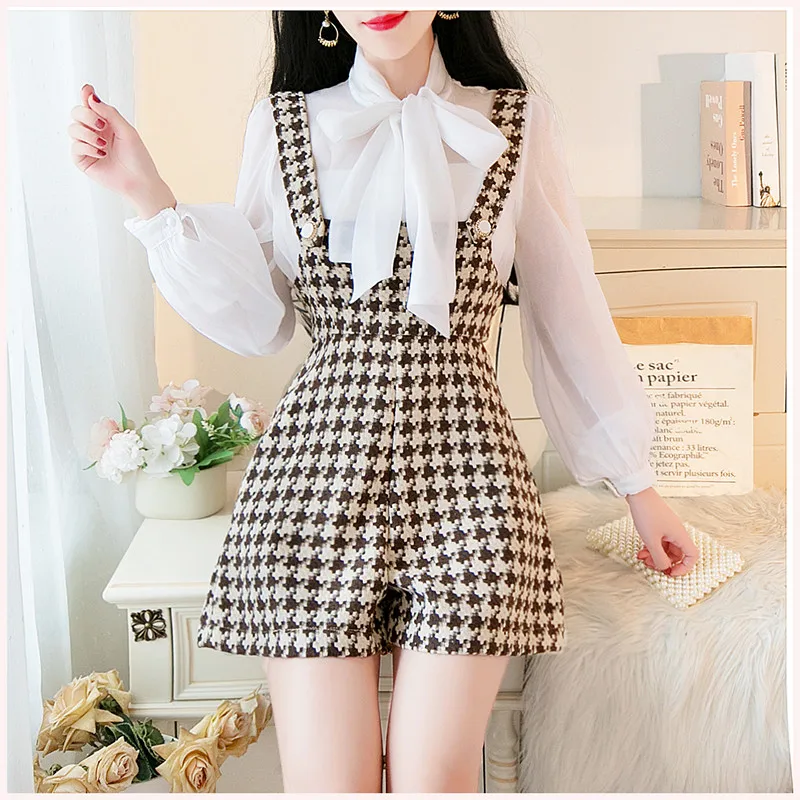 

2021 New Lace Up Bow Collar White Shirt Blouse Fashion Tweed Plaid Wool Suspender Strap Short Houndstooth Two Piece Set Student