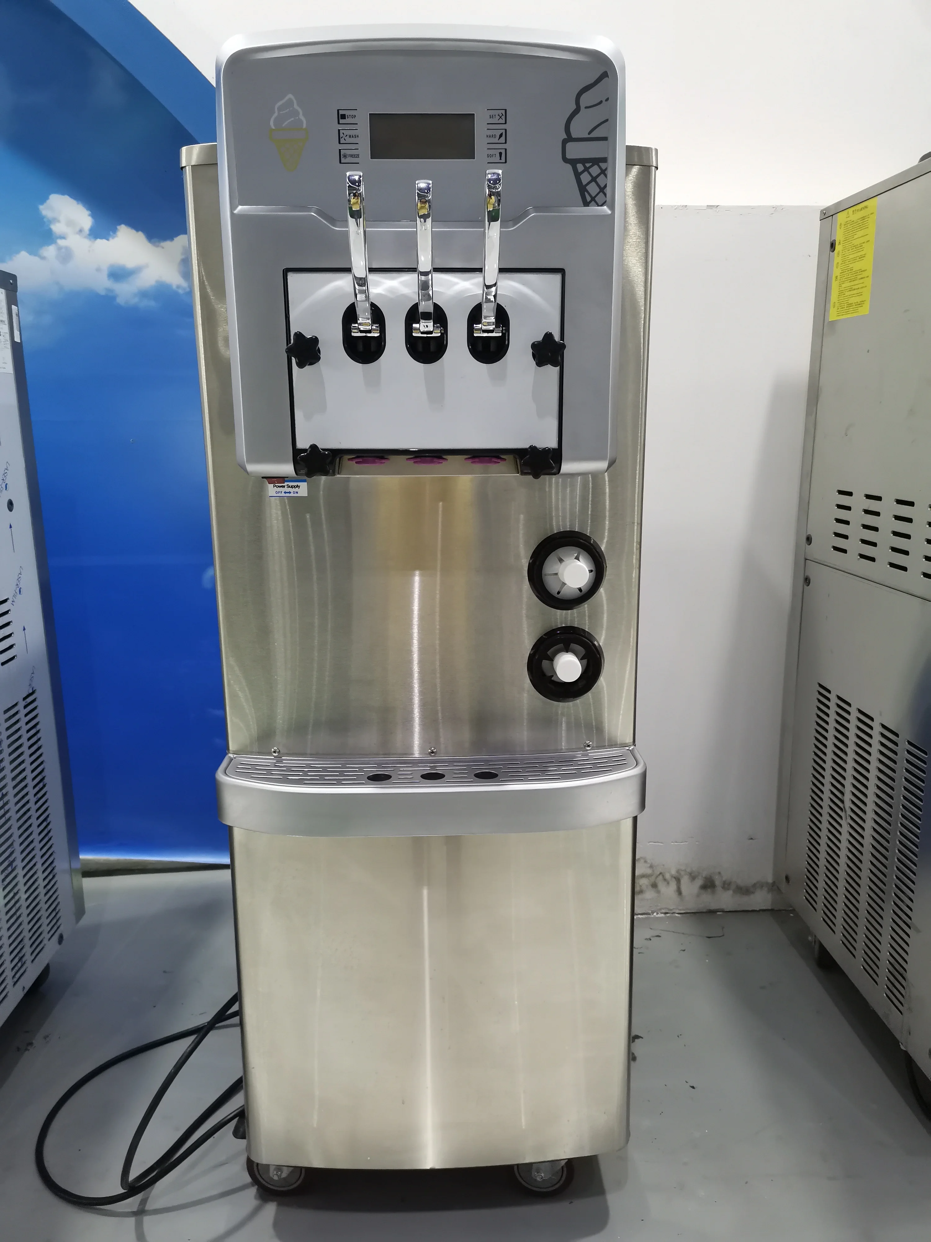 Горячая Распродажа стенд мягкое Мороженое машина с тремя пользу BX418C|Магнитные