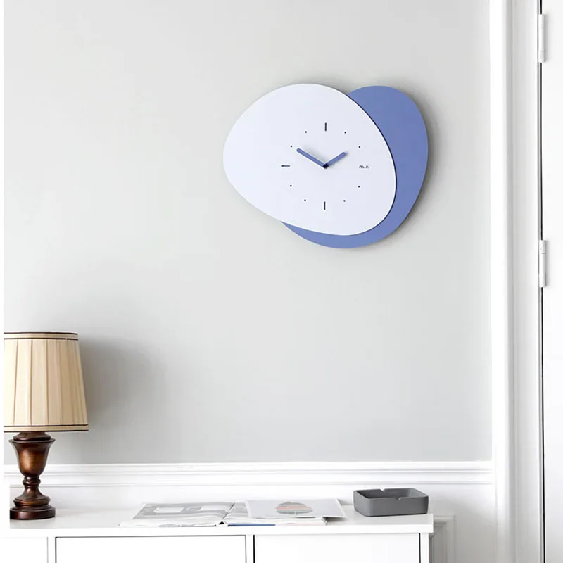 

Светильник класса люкс часы настенные Nordic Гостиная простой творческой личности для домашнего украшения искусство стене висит