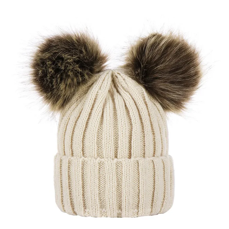 beige 1 Двойной меховым помпоном детская зимняя шапка теплая Детская кепка для мальчиков, девочек детский Кепки Симпатичные шляпы для детей комплект шапки и шарфа, вязаная шапка, детская зимняя куртка - Цвет: beige 1