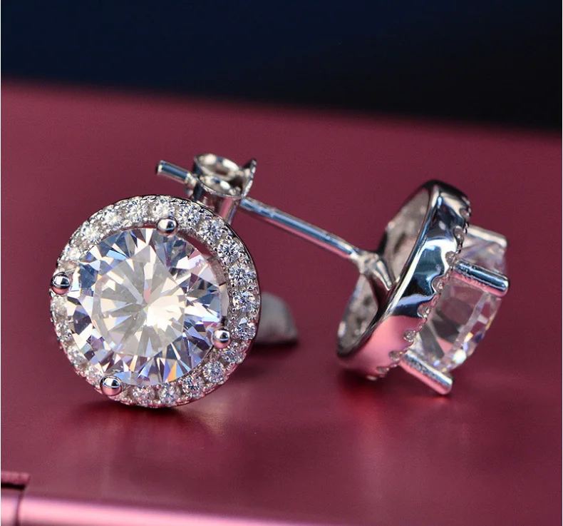 Роскошные круглые серьги-гвоздики с сердечками и стрелками высокое качество