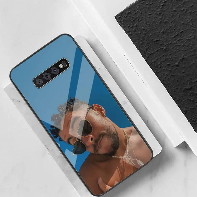 

Bad Bunny El Conejo Malo Back Cover For Samsung Cases S20 Plus S10 NOTE 8 9 10 10PRO Tempered Glass Soft Silicone Edge