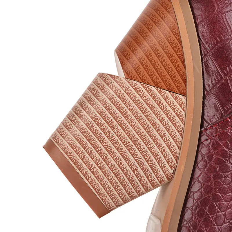 Дизайнерские зимние женские ботильоны ботинки на высоком массивном каблуке