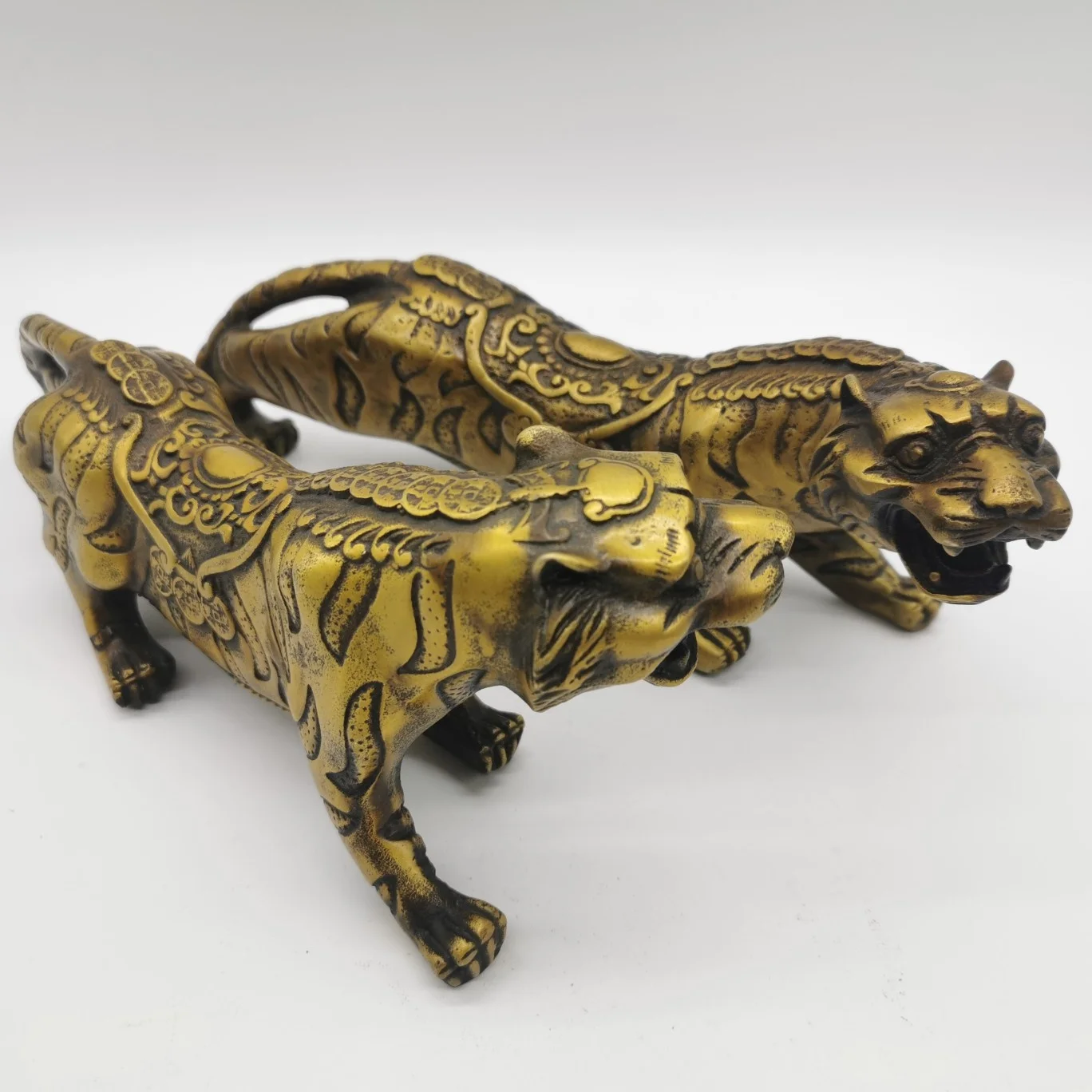 

Bronze collection, king of beasts tiger, Exquisite Feng Shui decorations, Town house ward off evil spirits Recruit wealth