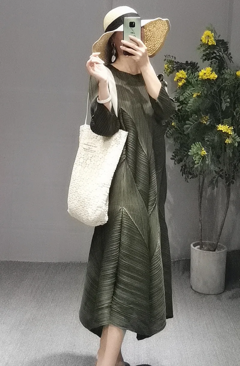 

2020 Autumn New Women Dress Three Quarter Sleeve Ladies Dress Loose Pluz Size Solid Color Casual Women Clothing L075