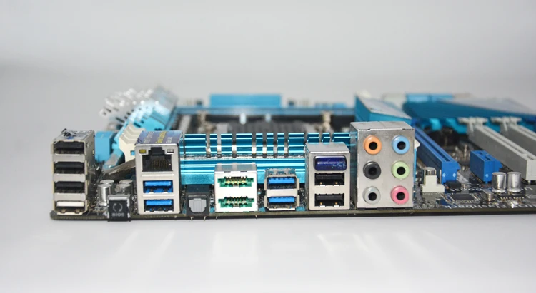 

P9X79 PRO 2011Bluetooth X79 motherboard support E5 2680V2 3960X