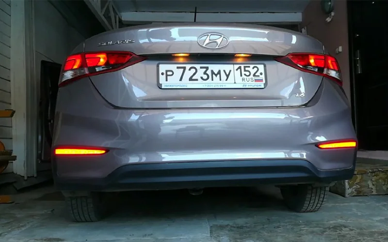 2 шт. светодиодный светильник-отражатель заднего бампера для hyundai Solaris Accent отражатель задний тормозной сигнальный фонарь автомобильный противотуманный светильник