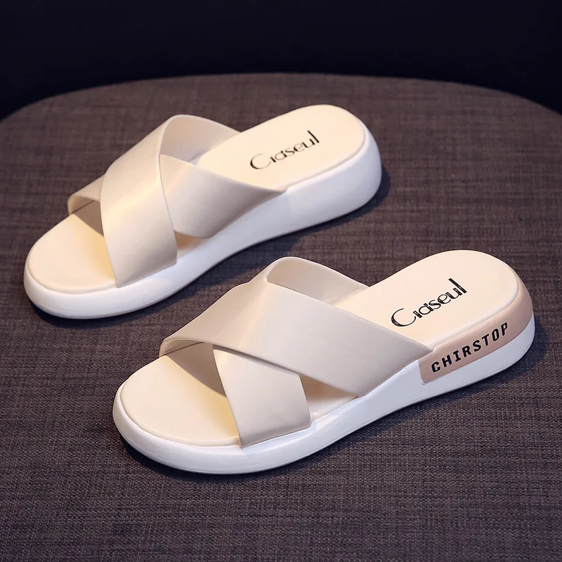 

New style ladies sandals cross straps outdoor fashion slippers street wear ladies shoes