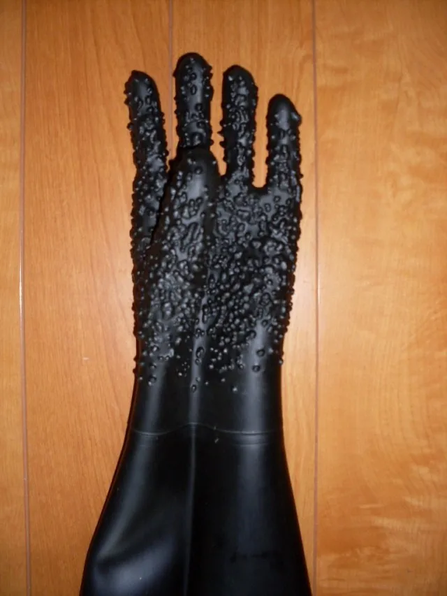 Универсальные утолщенные перчатки износостойкие резиновые пескоструйные для