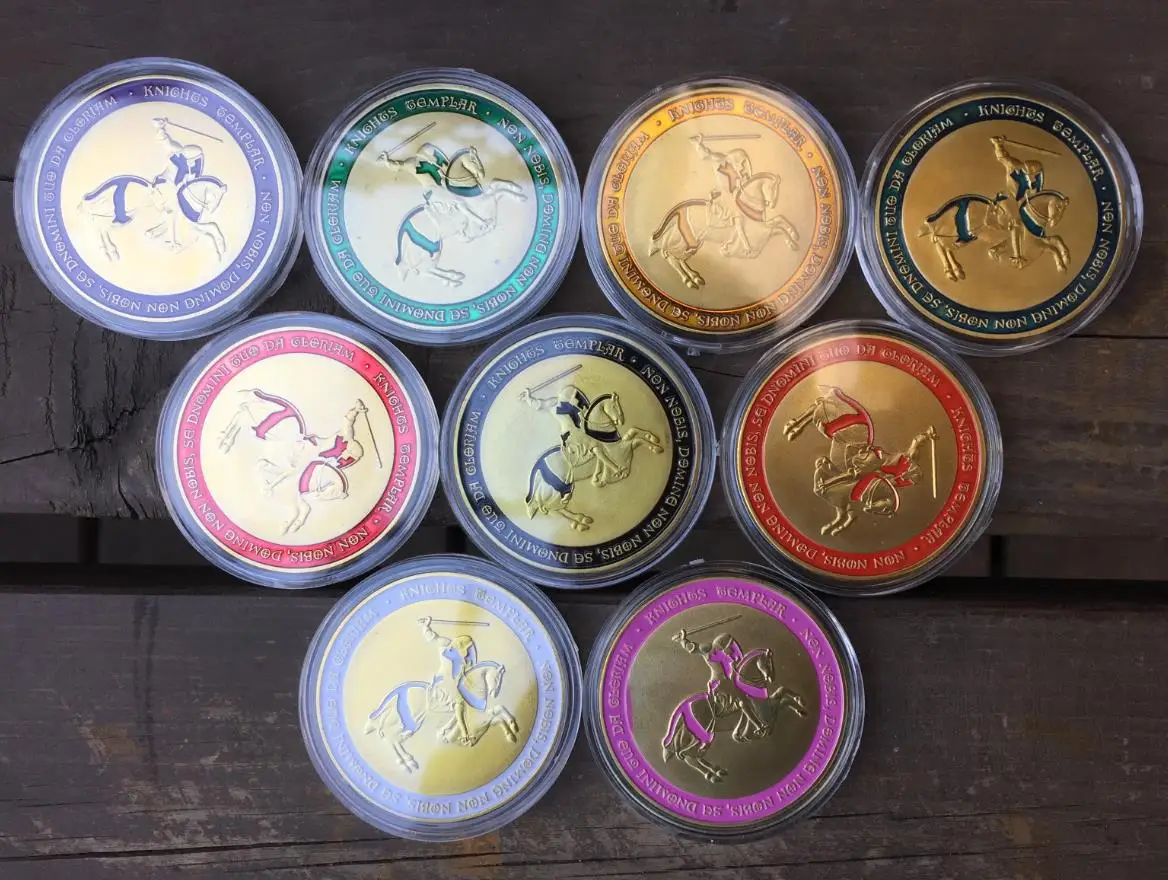 9 шт. полный набор позолоченных мечей в виде лошадей разных памятных монетах