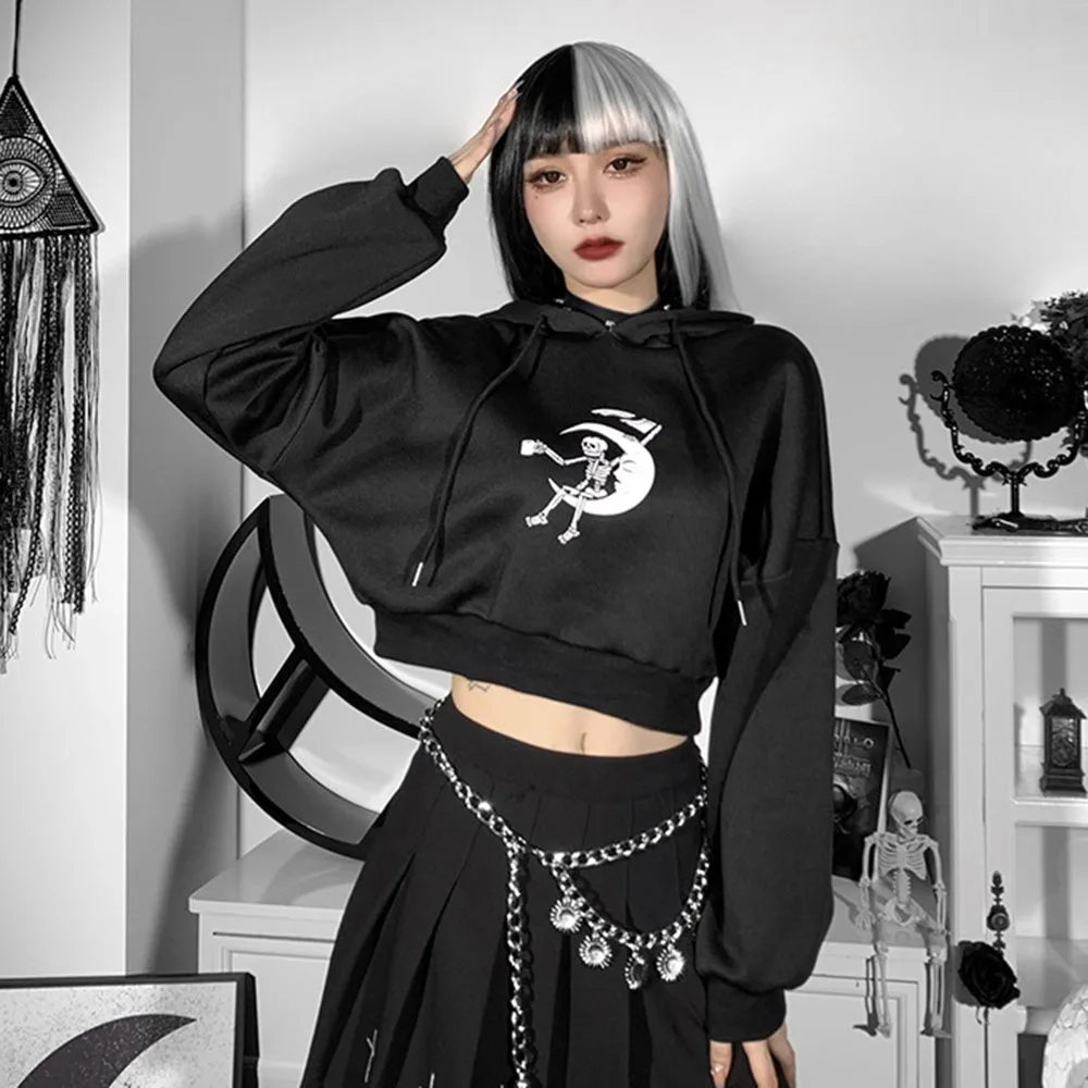 

New Listing Retro Women Long Sleeve Short Hoodie Gothic Darkness Skull Printing Patchwork Hooded Collar Autumn Female Tops