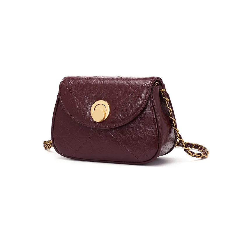 

2021 New Bag Female Korean Version Of The Wild One-shoulder Messenger Bag Commuter Chain Diamond Small Square Bag