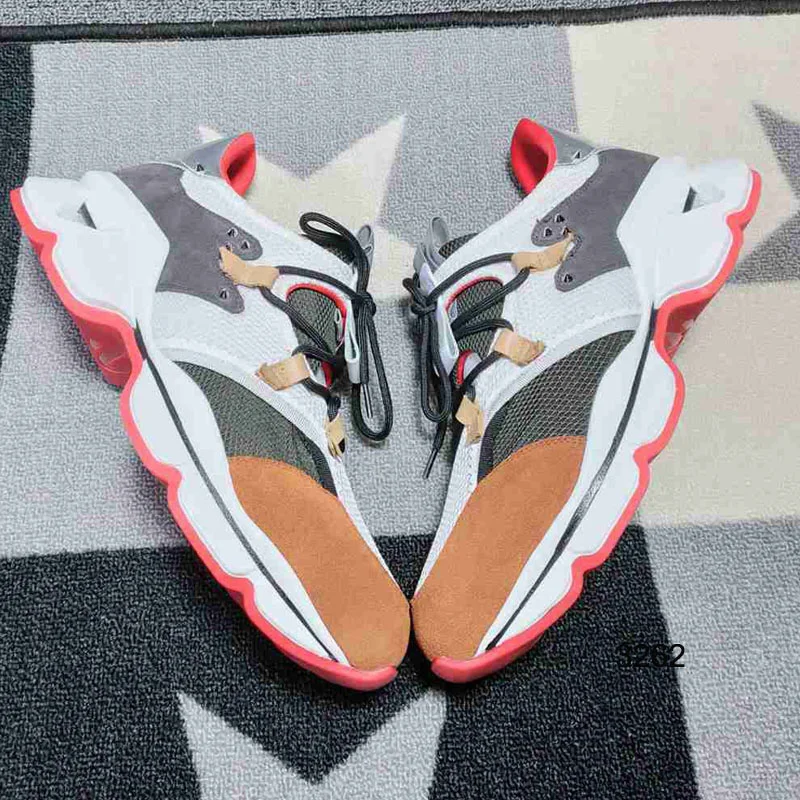 

Man Women shoes Hottest high quality luxury Brand Sneakers Fashion Flat rivet strap couples Casual Shoes 35-47 plus size 3262