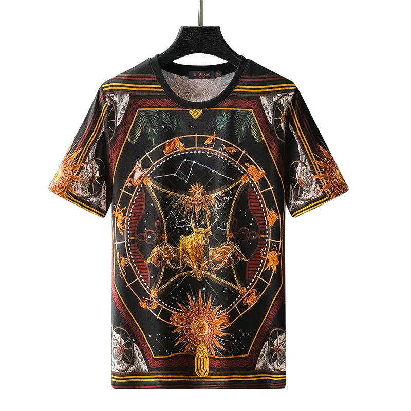 

2021 Court Style Printed T Shirt Men Summer Clothes Streetwear Fashion Rhinestones Slim O Neck Short Sleeve T-shirt Slim Fit Man