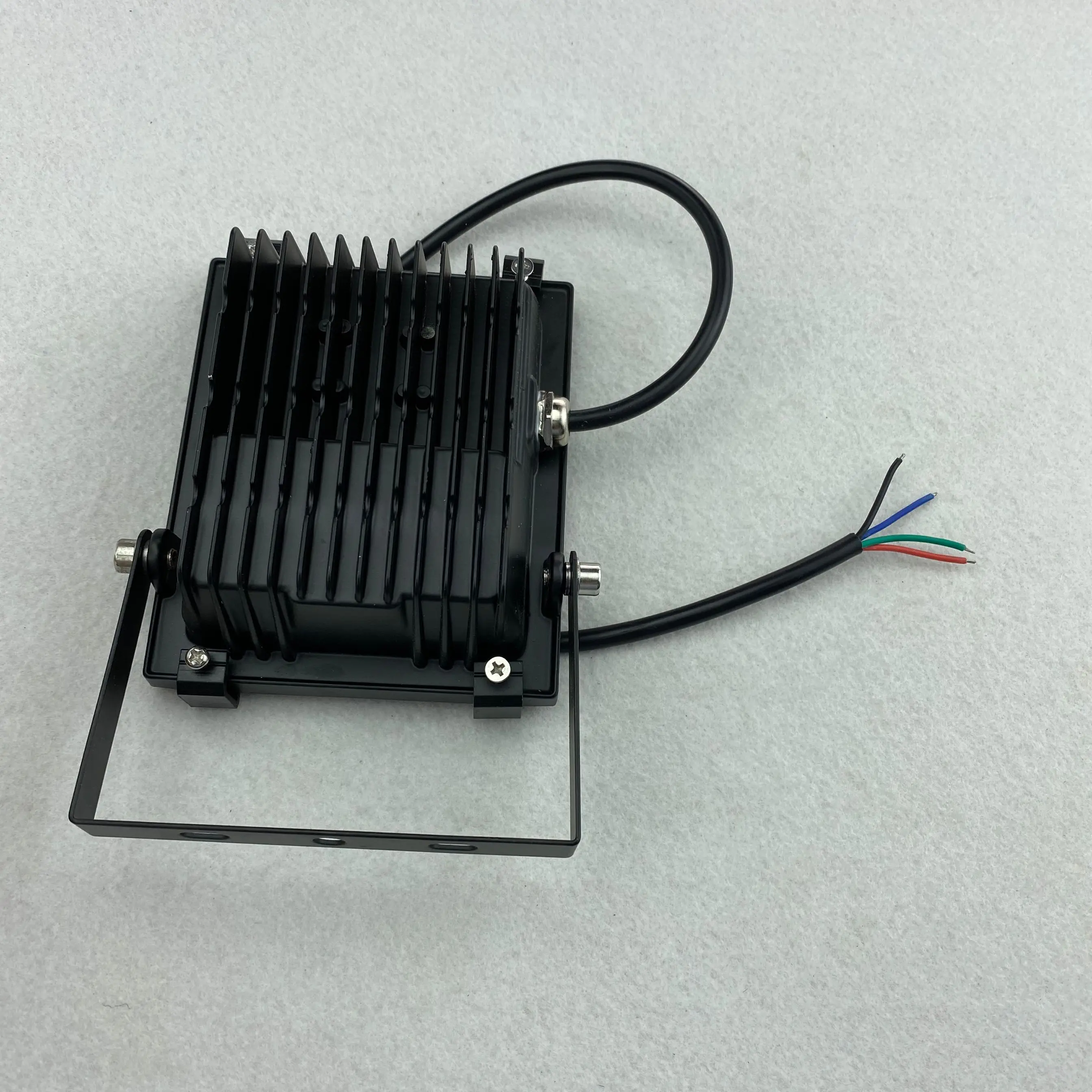 Светодиодный прожектор RGB 10 Вт вход 12 в пост. Тока драйвер PWM с 4 проводами внутри |