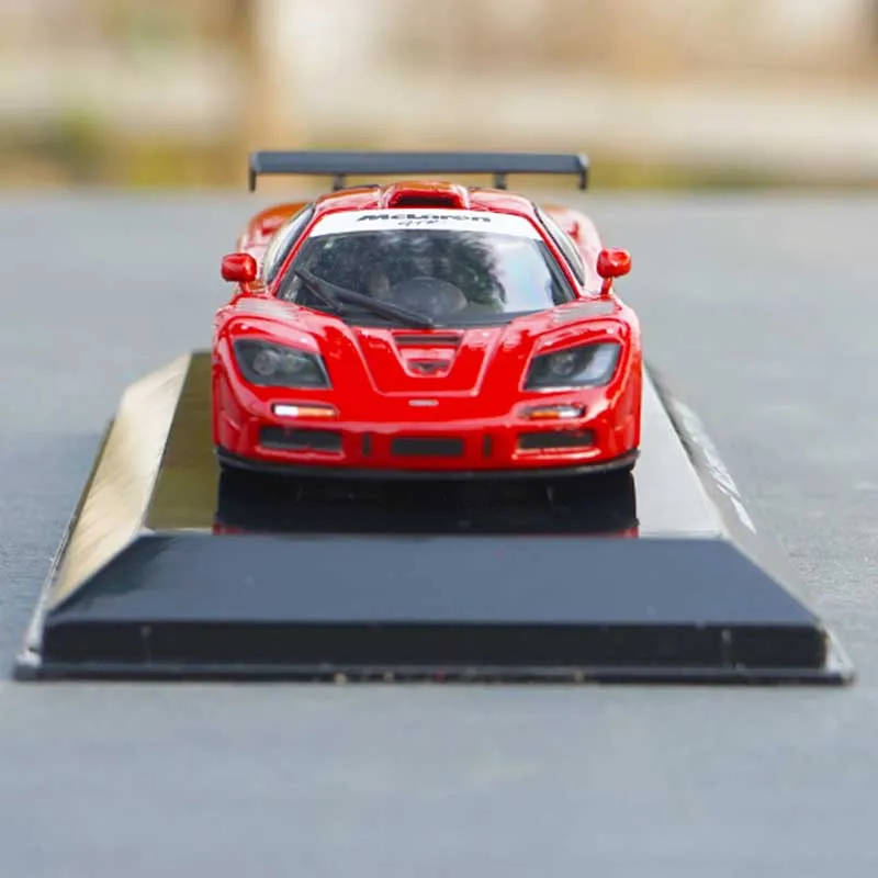 Литой статический автомобиль в масштабе 1:43 P1 570 F1 модель спортивного автомобиля