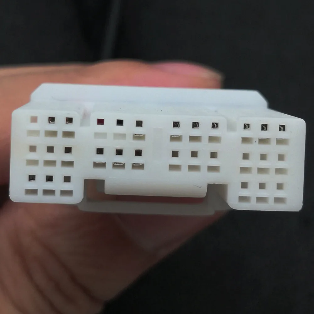 Оригинальный видеовходной переключатель YIFOUM 30Pin реверсивная камера RCA адаптер