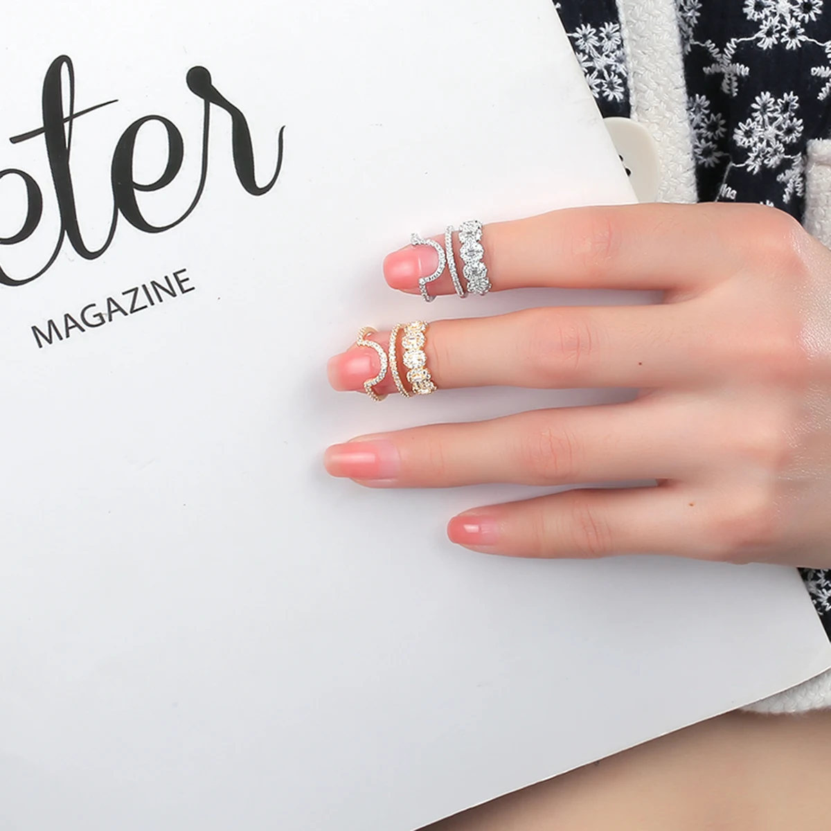 

Fashion style Women Knuckle Finger Ring Geometic Design Zircon Open Ring Charm Girl Jewelry Accessory Gift Fingertip Ring
