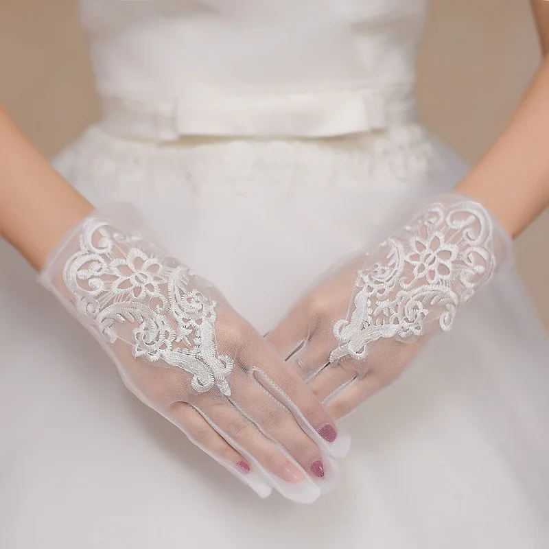 

Bridal knot wedding gloves short white mesh small fresh jewelry bridesmaid etiquette activity gloves