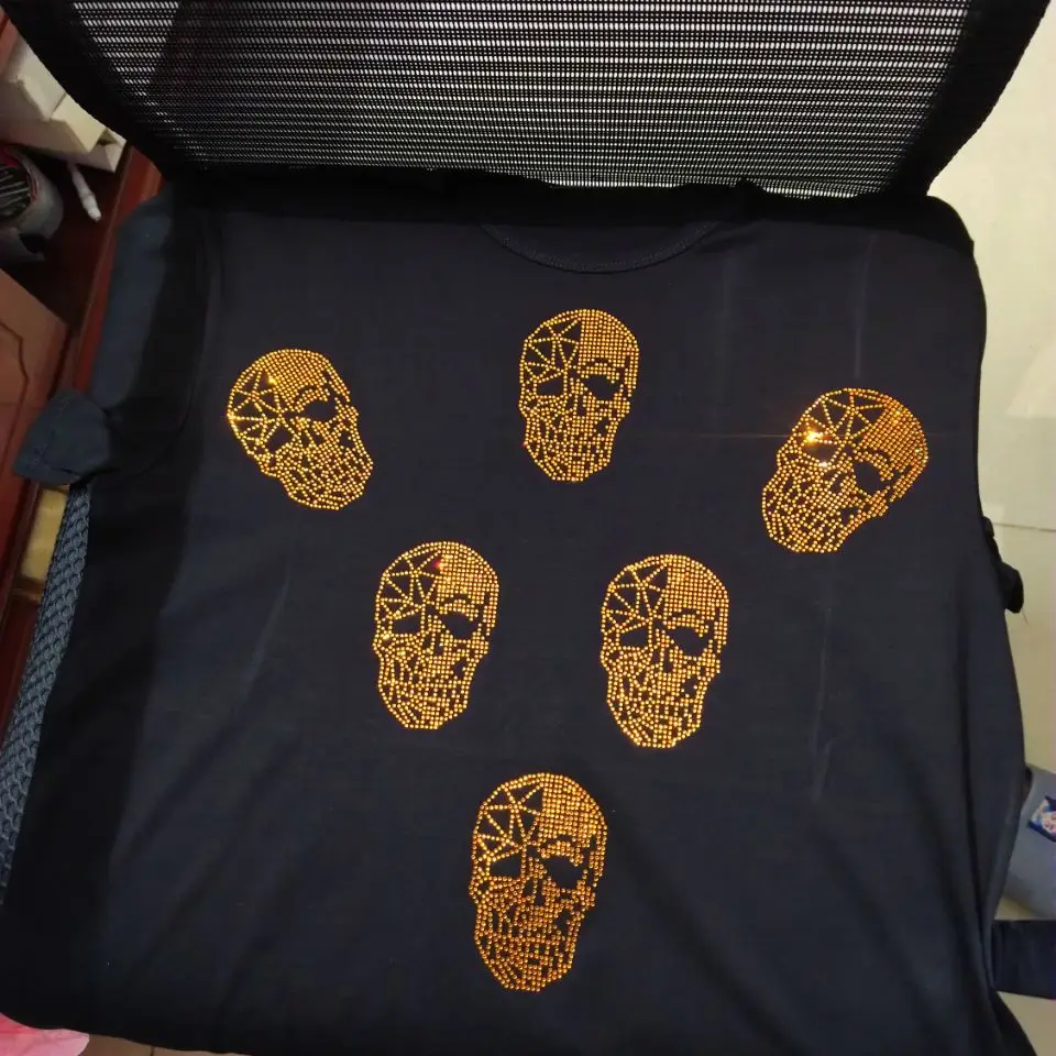 

Cashmere 100% Fashion Soft Men's Sweater Rhinestone Brand Autumn Personality Design Skull Pullover Winter