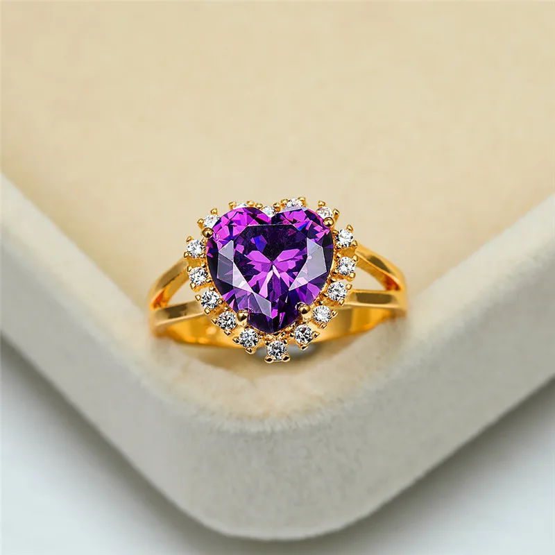Женское винтажное большое кольцо с фиолетовым кристаллом изысканная Золотая