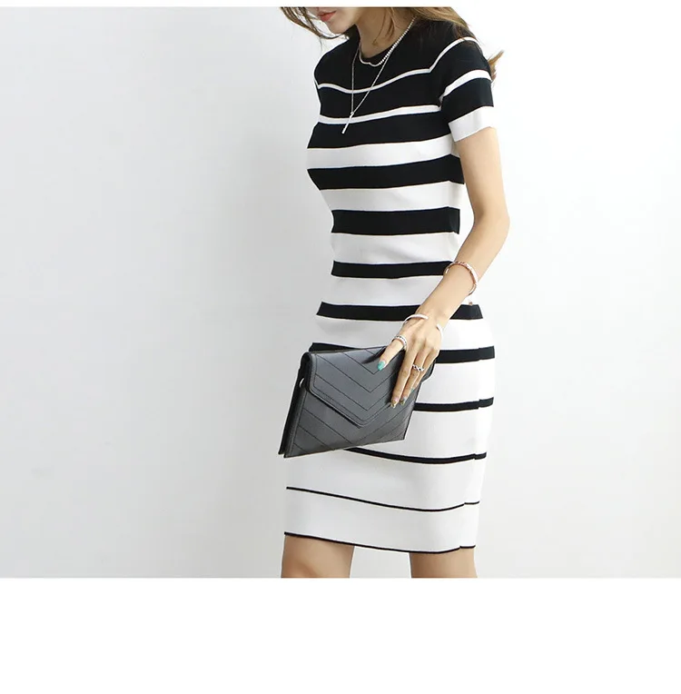 Coréen Dongdaemun femmes printemps et été nouveau style sac hanche mince sexy mince rayé robe tricotée