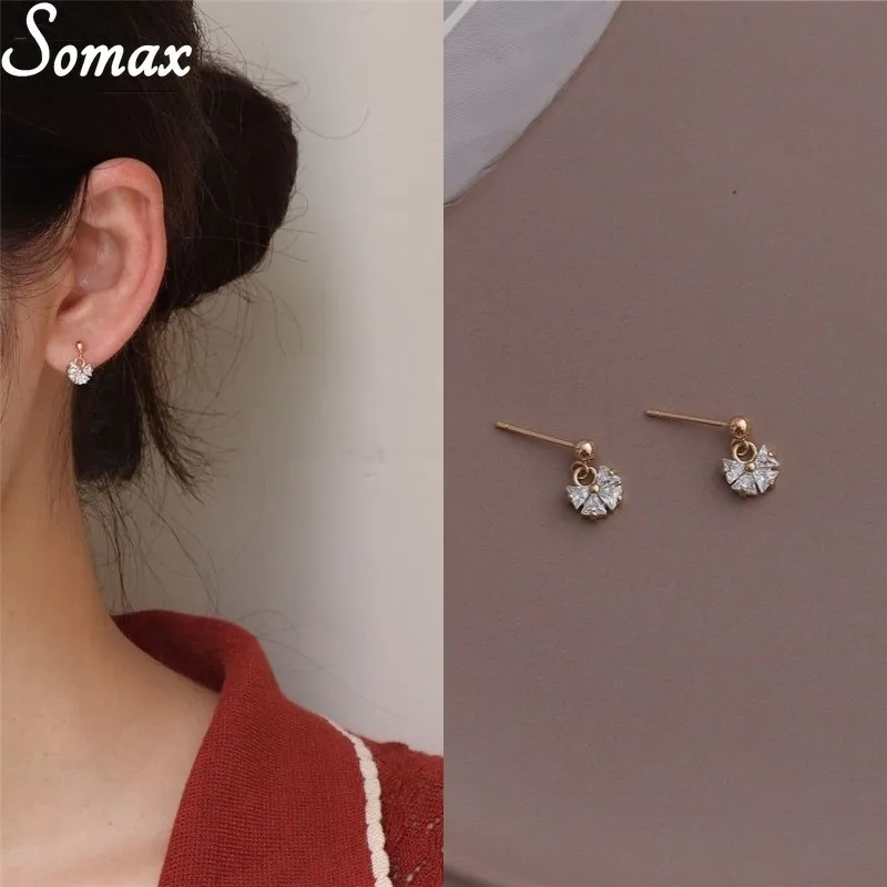 

925 Sterling Silver French Inlaid Crystal Plating 14K Gold Stud Earrings Women Simple Temperament Student Jewelry Accessories