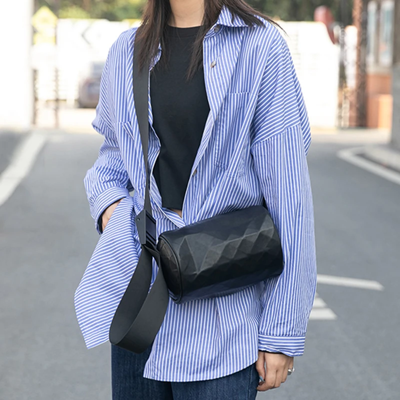 

[EAM] Women New Brief Black Barrel-shaped PU Leather Personality All-match Crossbody Shoulder Bag Fashion Tide 2021 18A1964