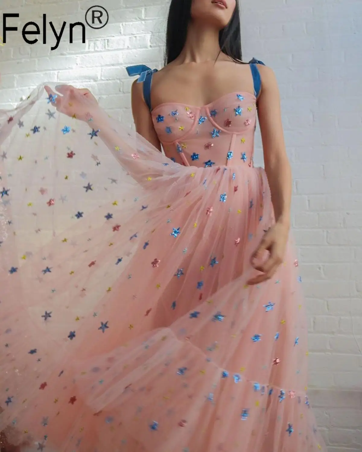 Платье миди из газовой ткани на тонких бретельках|Женские платья| |