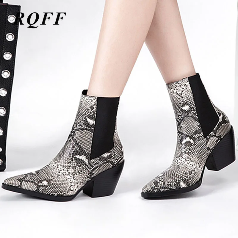 Женские ботильоны на блочном каблуке черные или белые ботинки из искусственной