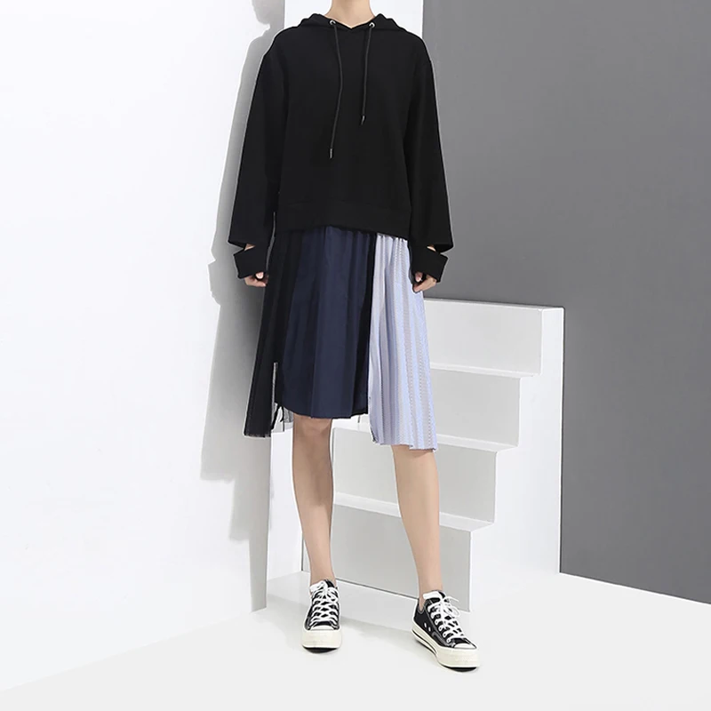 Платье средней длины с капюшоном черное платье сеточкой и длинным рукавом осенне