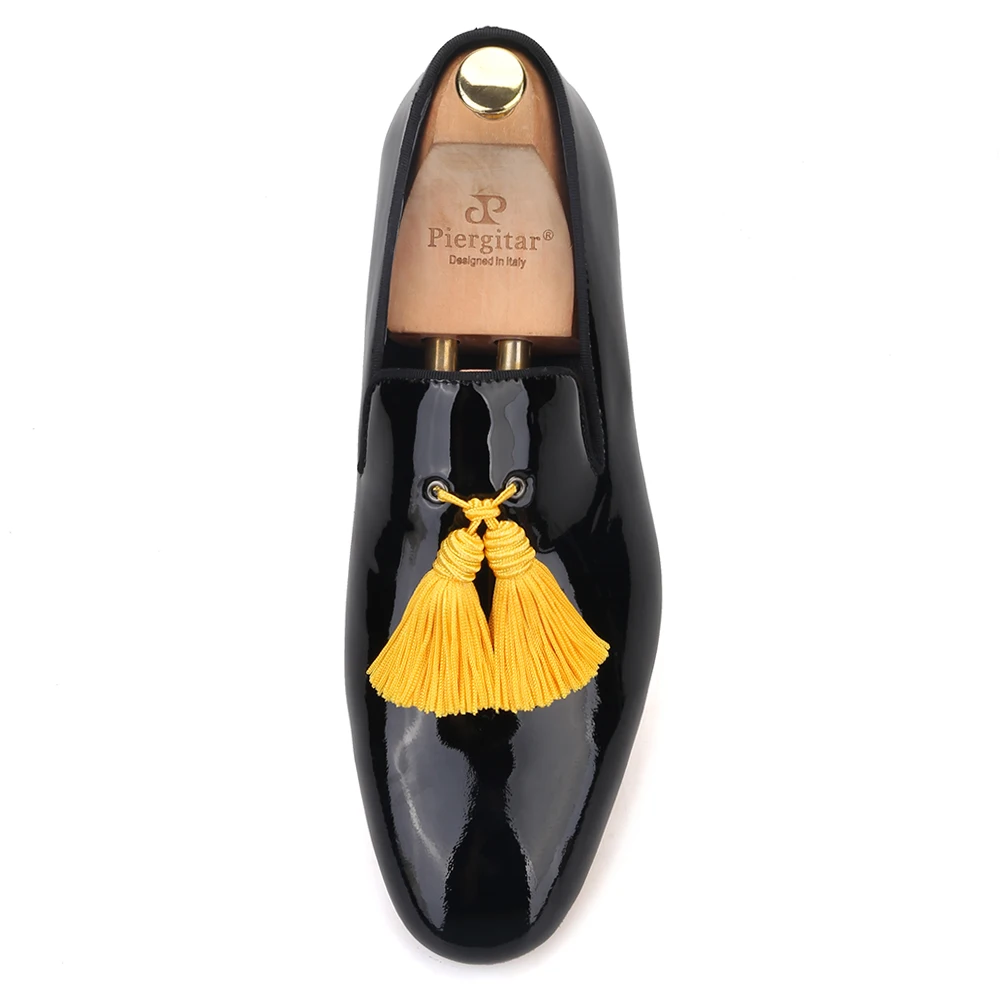 Туфли мужские Piergitar из лакированной кожи с кисточками черного цвета для вечерние