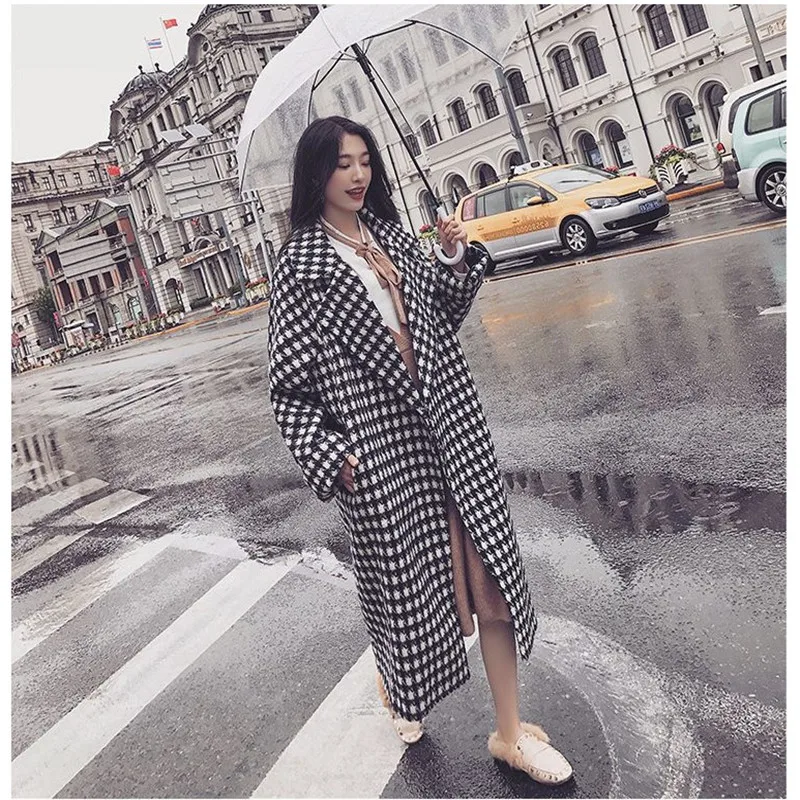 

Winter Women Plaid Wool Coat Thick Warm Black White Plaid Casual Long Coat Turn-down Collar Loose Soft Outerwear тренч женский