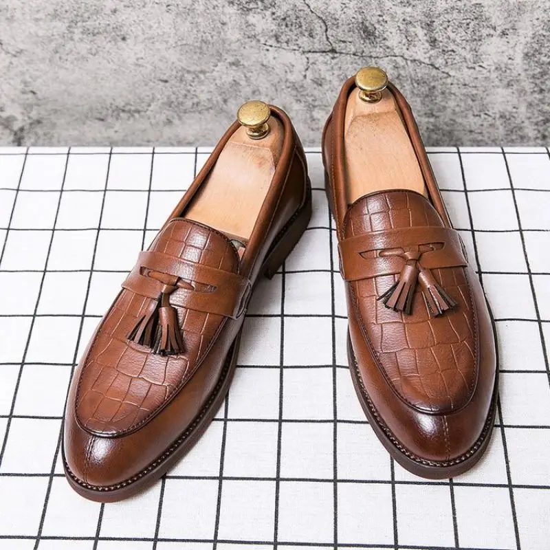 

New Men Shoes PU Leather Fashion Tassel Decoration Four Seasons Trend High Quality Latest Leisure Classic Hot Men Shoes 5KE293