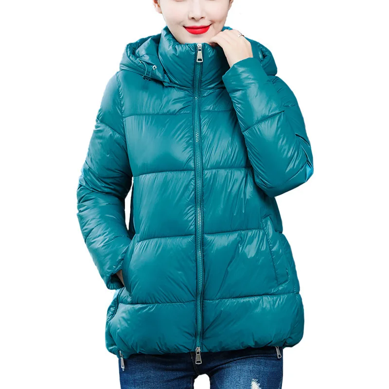 Зимняя куртка пуховая парка глянцевая женская с длинным рукавом и капюшоном