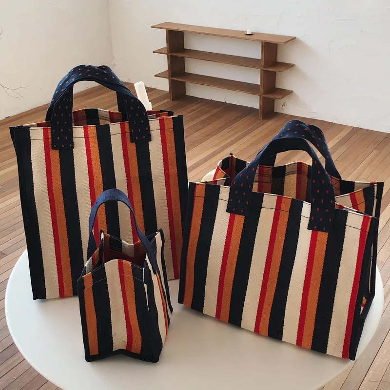 Дизайнерская вместительная простая полосатая холщовая женская сумка