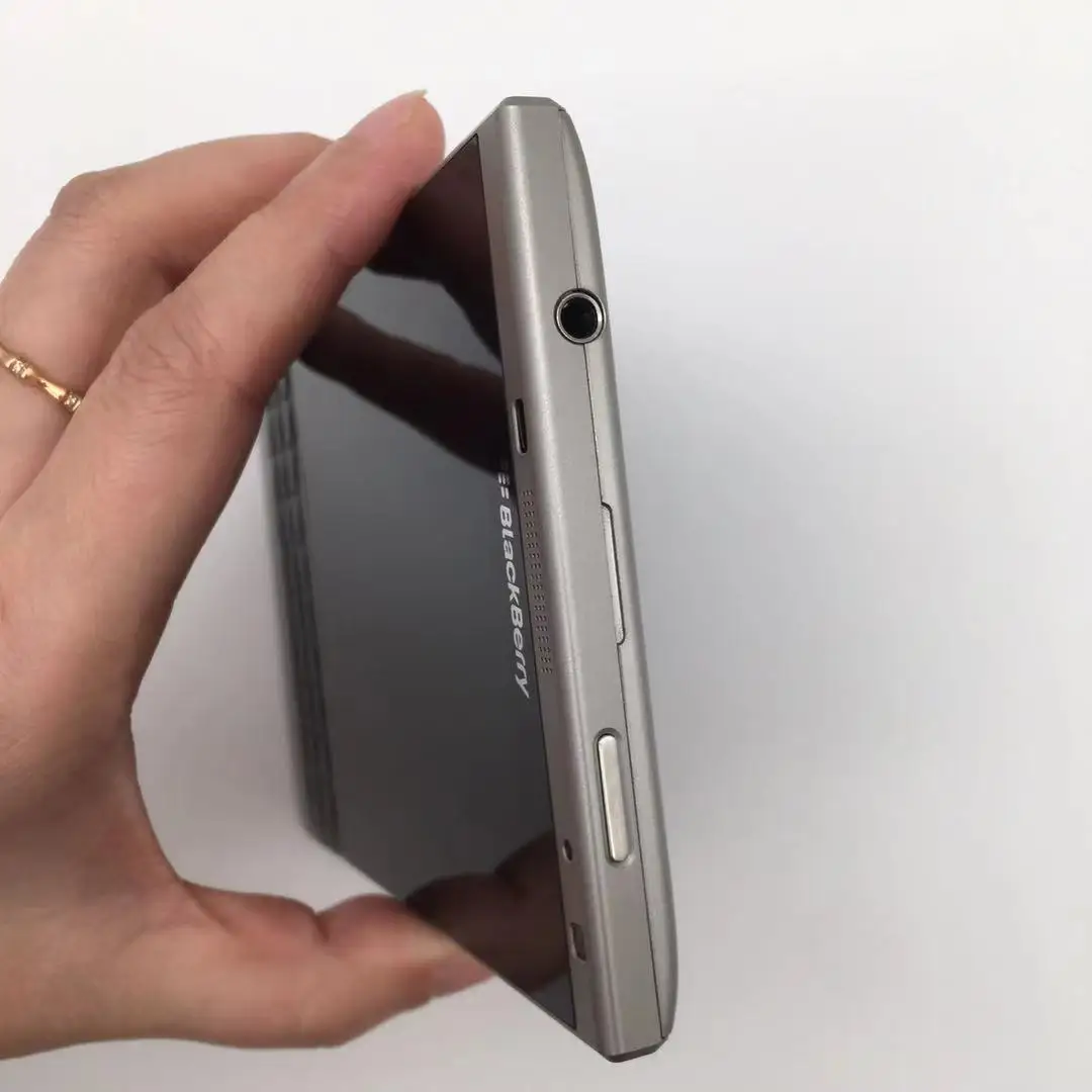 Восстановленный телефон Blackberry Passport Silver Edition Q30-4 разблокированный сотовый Q30 4G LTE TFT
