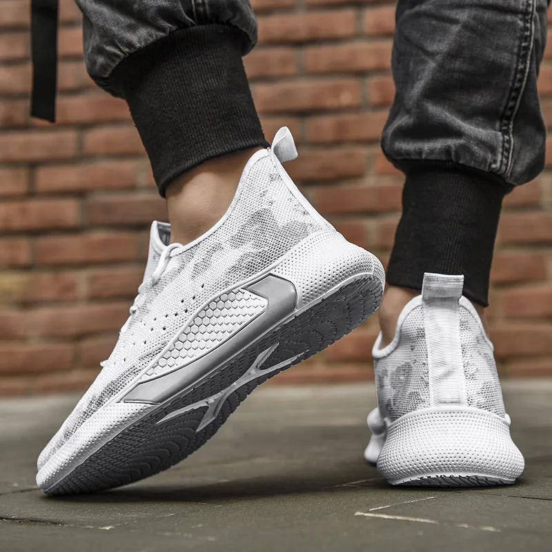 

2020 New Men Casual Shoes Sneakers Summer Flying Fabric Lac-up Lightweight Comfortable Breathable Walking Plus Size 39-44