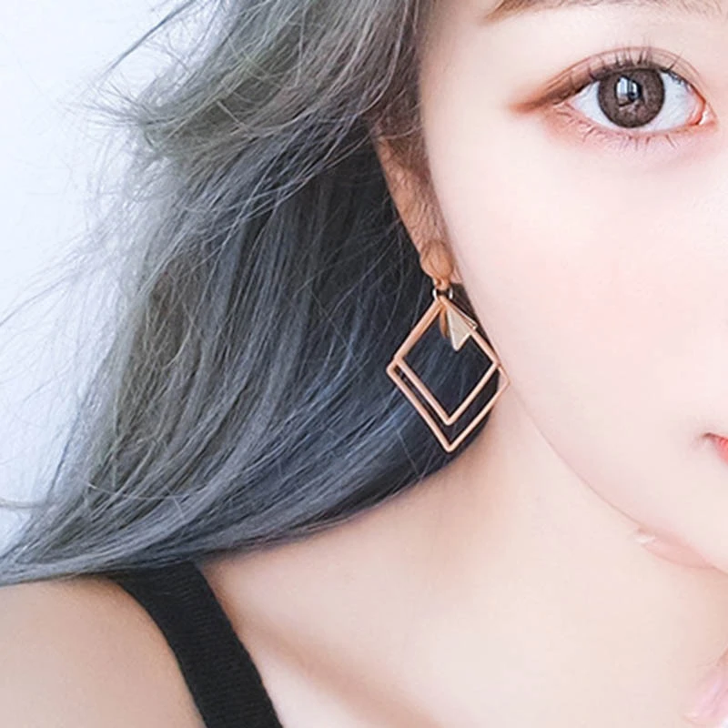 

New Round Dangle Charms Drop Korean Style Earrings For Women Geometric Round Heart Gold Earring Wedding Jewelry