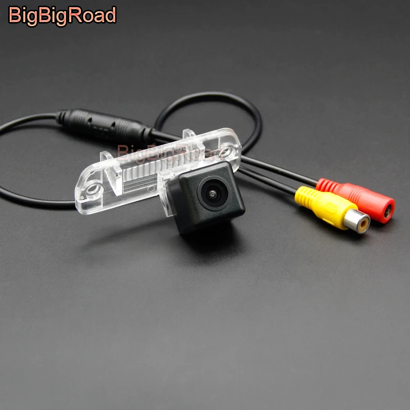 

BigBigRoad Wireless Rear View Backup Camera For Mercedes Benz C Class W203 E Class W211 CLS Class W218 GL Class W251 W164 X164