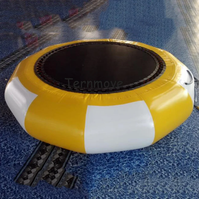 Надувные плавающие игрушки для воды гимнастический батут продажи водный джампер