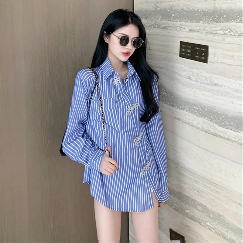 

Blue striped lapel shirt women's spring and summer 2021 new style design sense irregular chic top