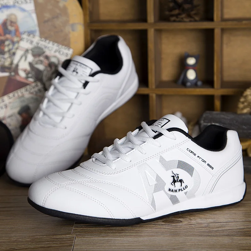 

Golf Men Casual Shoes High Quality Flat Sneakers Breathable Sports Shoes Comfortable Soft Waterproof Leather Walking Sneakers