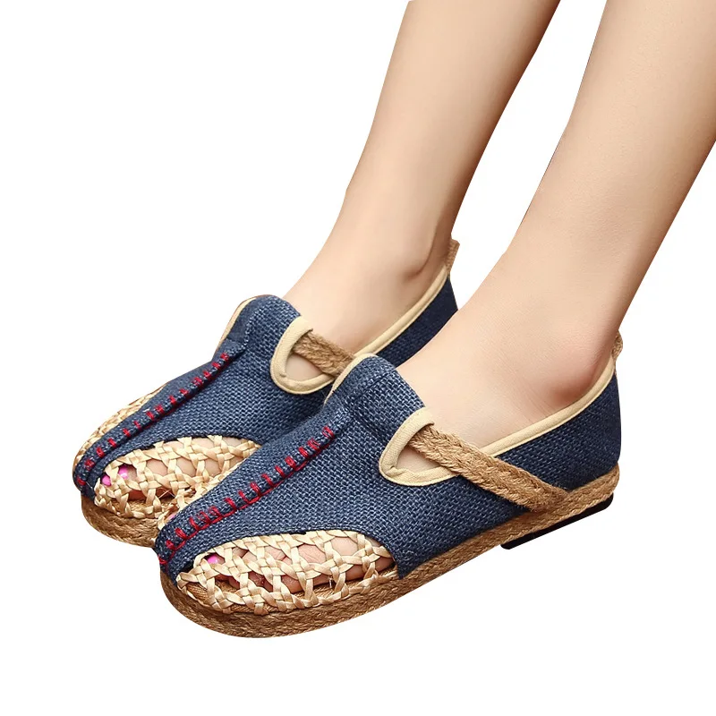 

2021 Hot Old Beijing Retro round Toe Large Size Ethnic Style Chunky Heel Handmade Woven Wire Mesh Cloth Shoes for Women