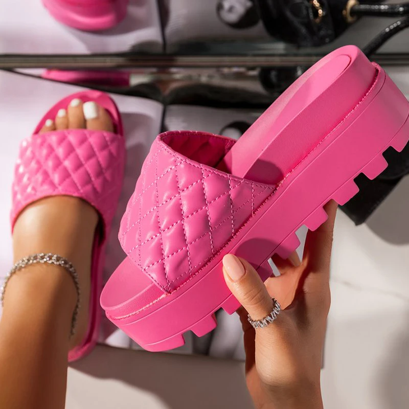 

New Women Casual Platform Flat Slippers Female Summer Ladies Beach Shoes Plus Size Women's Comfortable Woman Non Slip Slides
