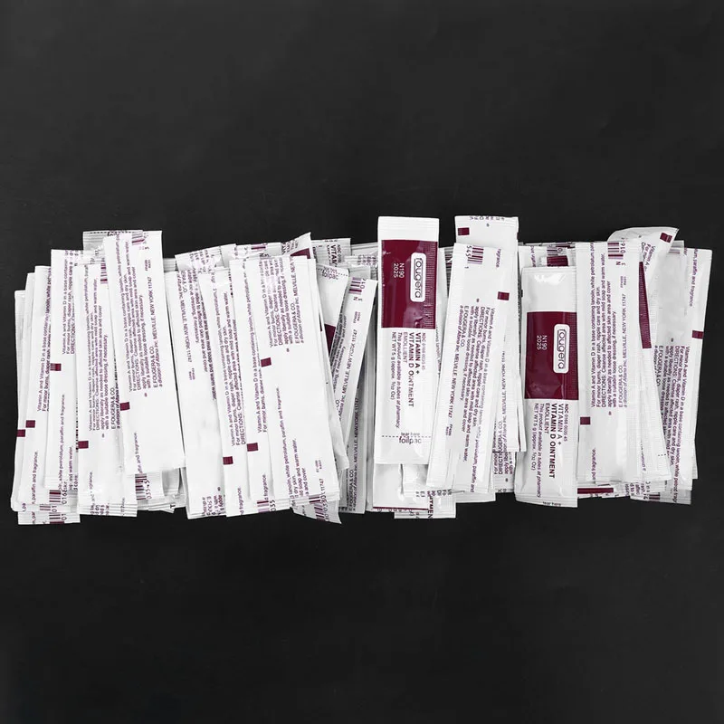 Витаминная мазь против шрамов 100 шт. |