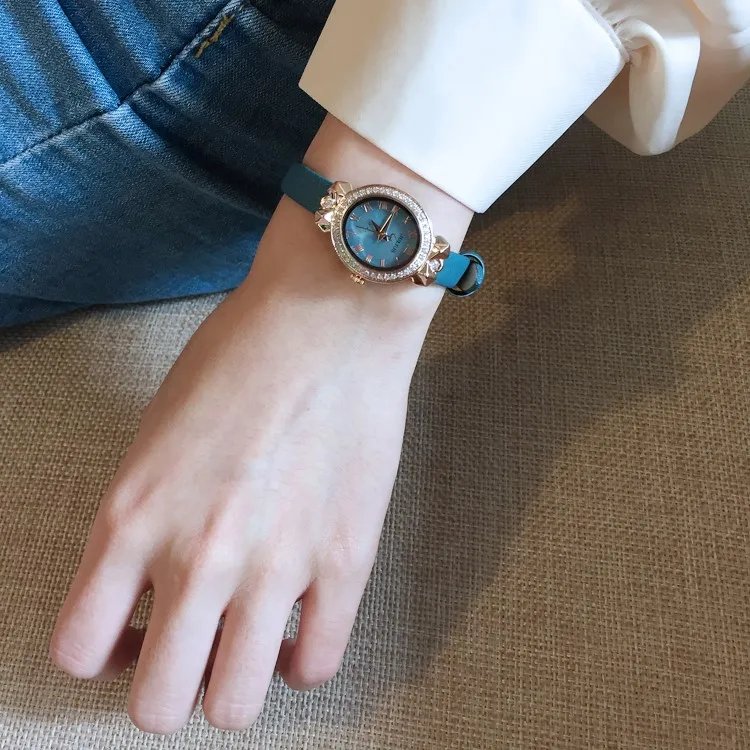 Korean style simple chic light luxury retro art small strap dial leisure fashion lake blue quartz watch female