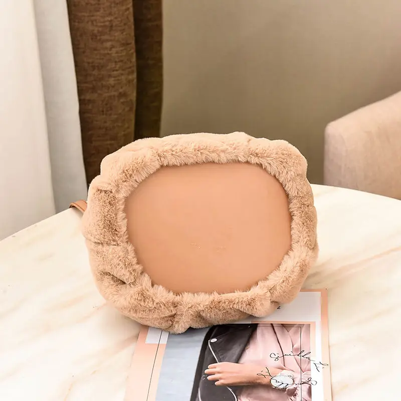 

2020 autumn and winter new Korean version of the trendy hairy bucket bag plush cute rabbit one-shoulder diagonal fairy bag