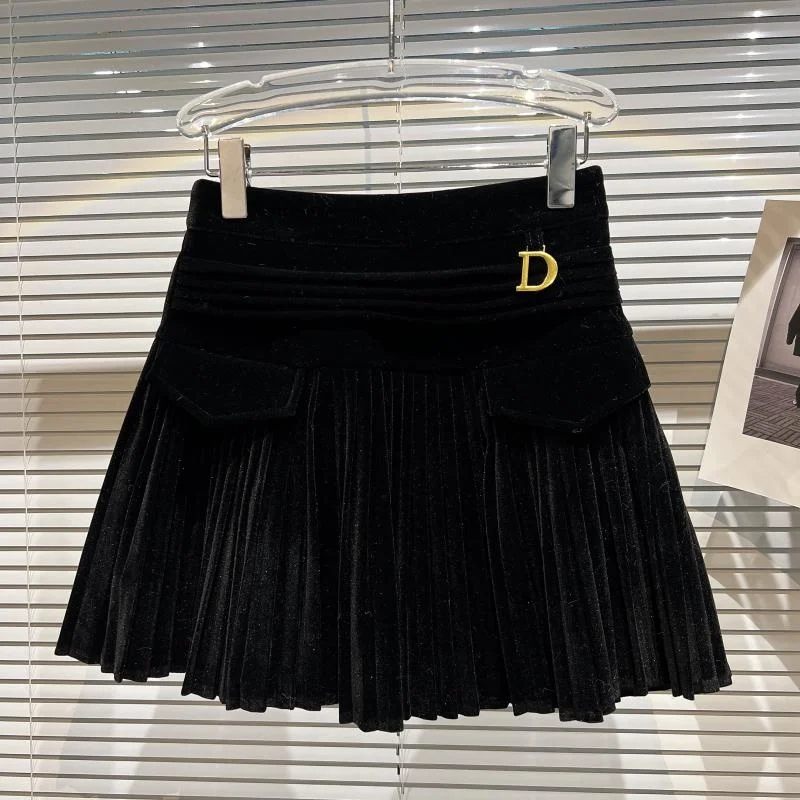 

" D " Gold Letter Waist Detailed Velvet Short Peated Skirt