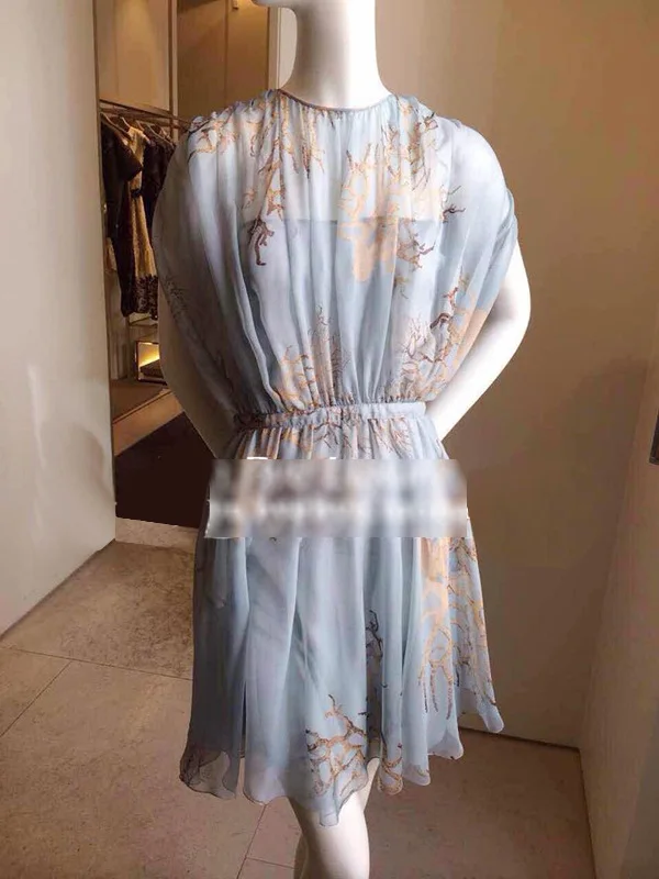 

Golden coral blue New printed silk dress is short sleeve chiffon dress of silk dress